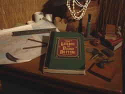 Libro de apertura de todos los episodios "Leyendas de Fondo de Bikini" © Vaicom